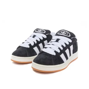 Campus Adidas - Säljer dem för jag inte använder dem, har använt nån gång och är i mycket bra skick. Mer frågor eller bilder skriv💖