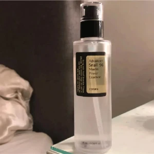 COSRX Advanced Snail 96 Mucin Power Essence - COSRX Advanced Snail 96 Mucin Power Essence. Knappt använd 😊