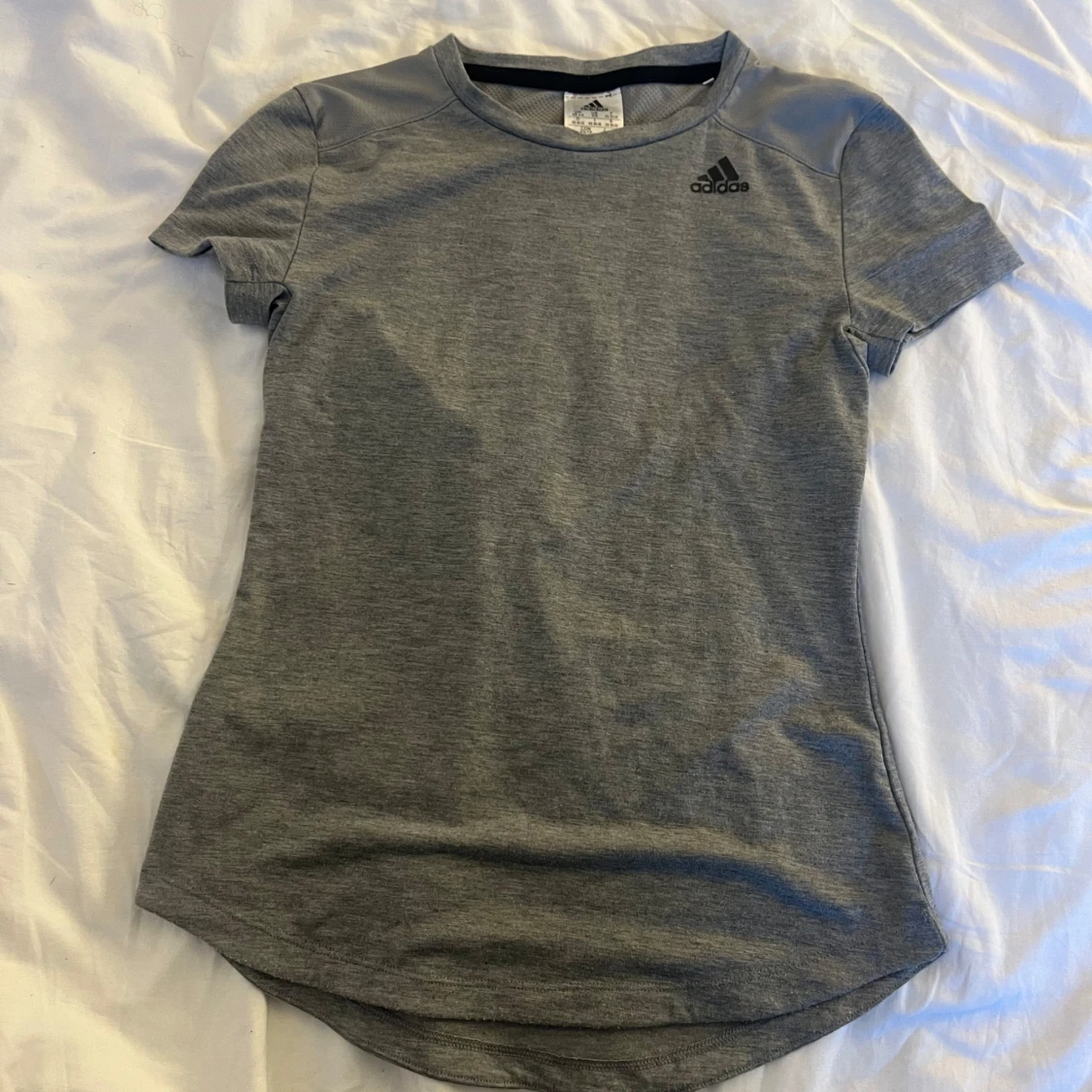 Grå tränings tröja