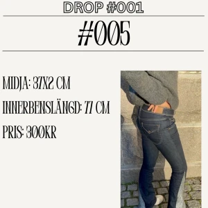 Svarta jeans med glitterdetaljer - #005 märke H&M!