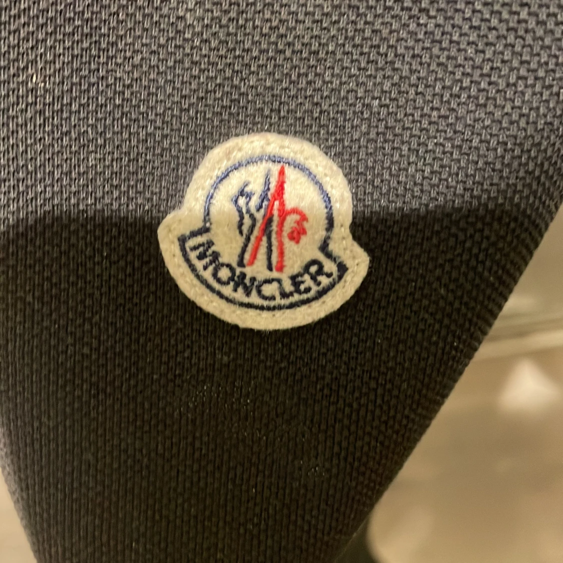 Svart pikétröja från Moncler ÄKTA - 90