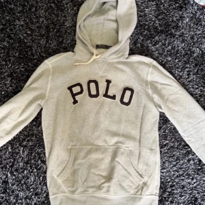 Ralph Lauren Hoodie  - Storlek S | Inga defekter eller hål | Grå |