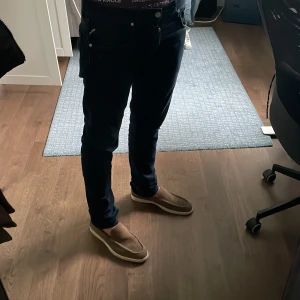 Replay jeans - Tja, nu säljer jag mina replay jeans som jag har haft nu ett tag för ett rimligt pris. Kvalite 8/10 skriv gärna för fler bilder eller funderingar