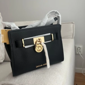 Michael kors - Äkta Michael Kors Hamilton, helt oanvänd.