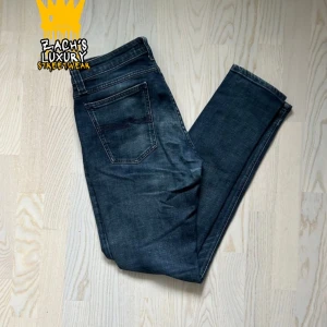 Nudie Jeans - Nudie jeans Skick 9/10 Stri: 32/32 Modell: Skinny Lin Passform: ca 174cm, 60-65kg