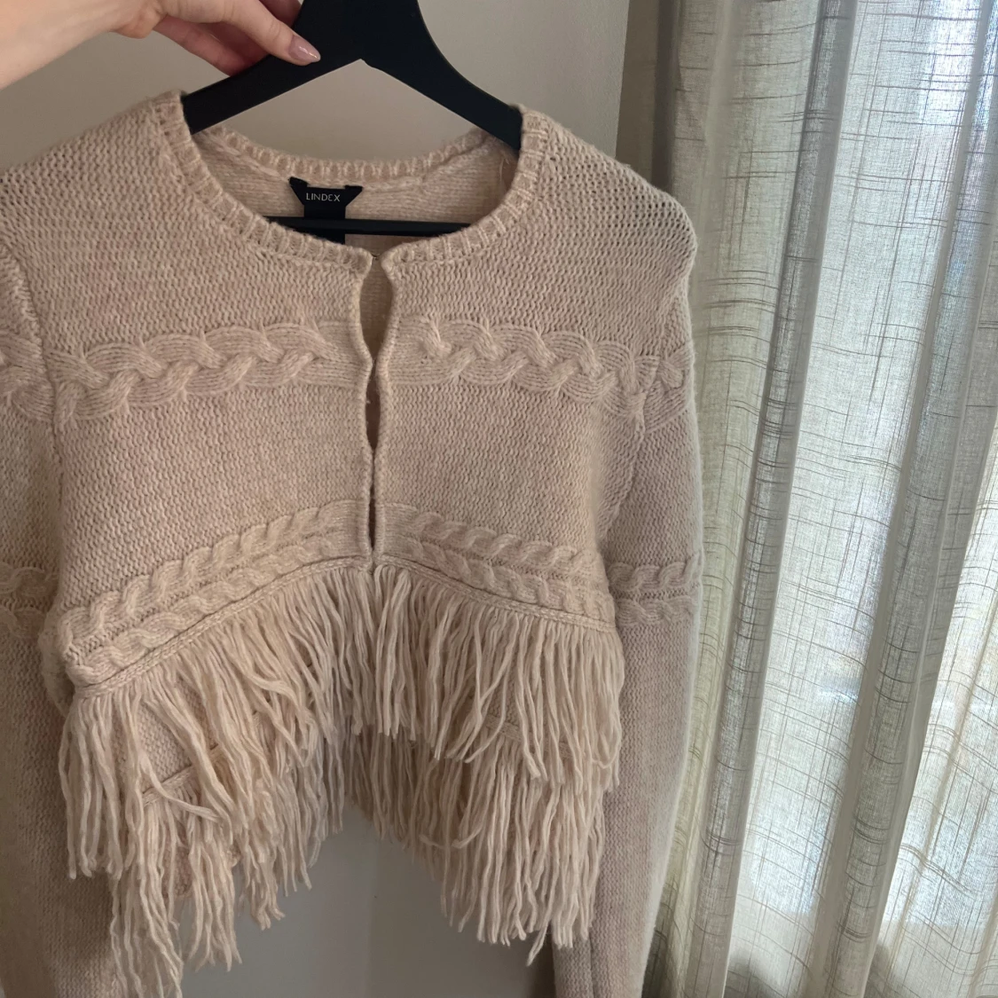 Beige stickad kofta!  - 90