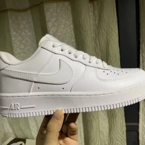 Airforce - Airforce finns i alla storleker, från 36 upp till 45