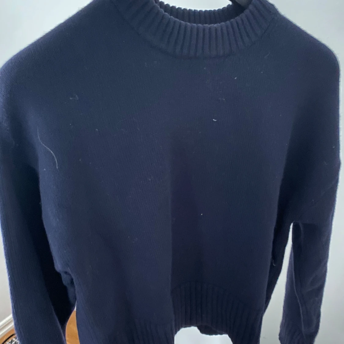 Blå stickad tröja - 24