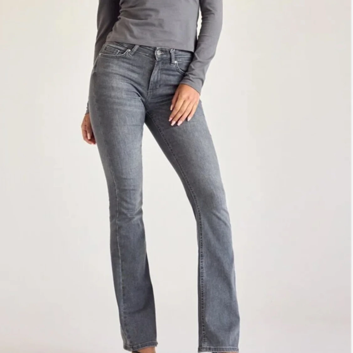 Gråa Only Mid Flared Jeans