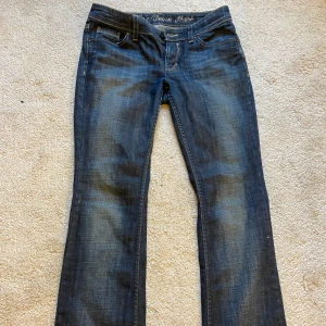 Blå jeans från Esprit - Jättesnygga lågmidjade jeans 🤍