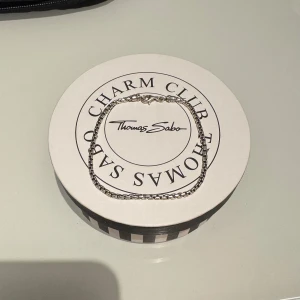 Thomas sabo armband - Helt nytt Thomas sabo armband. Kontakta för frågor o funderingar
