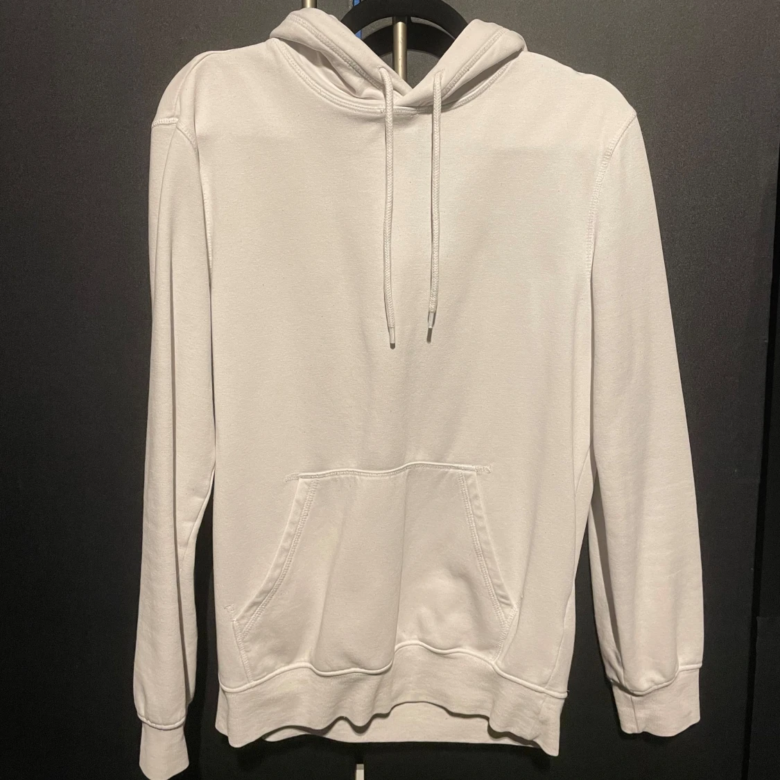 Vit hoodie från H&M