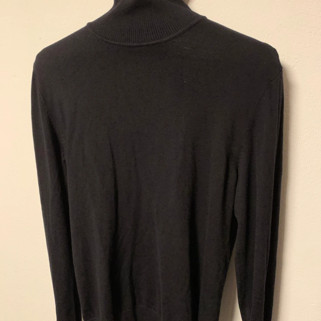 Svart polotröja från Lindbergh