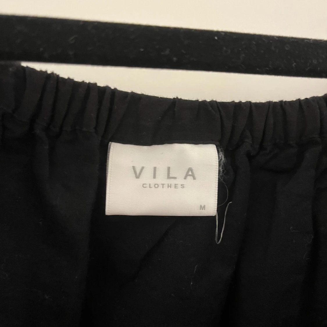 Svart offshoulder topp från Vila - 2