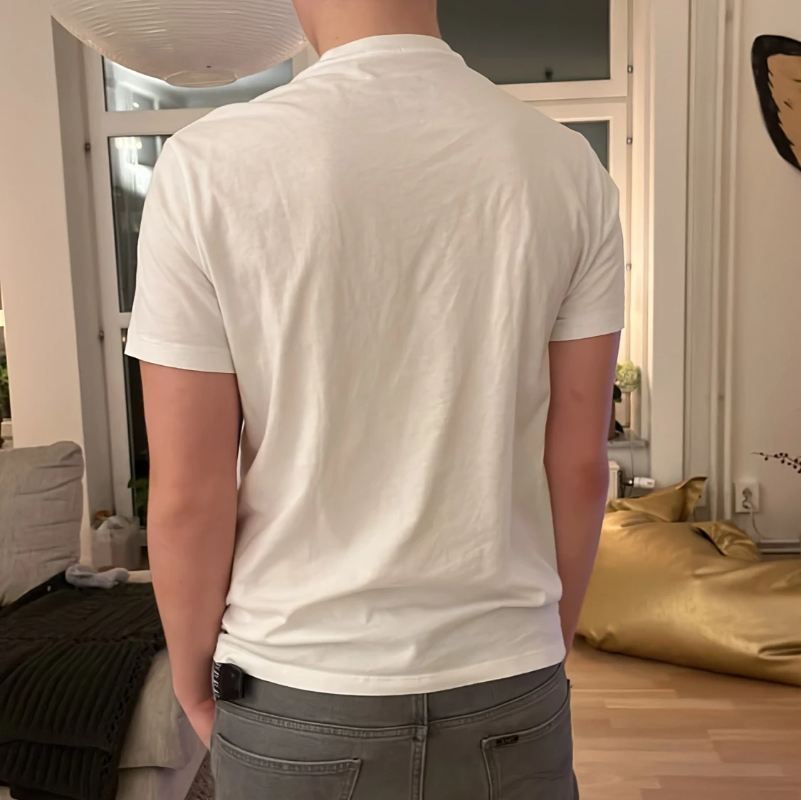 Vit t-shirt från Armani Exchange - 2