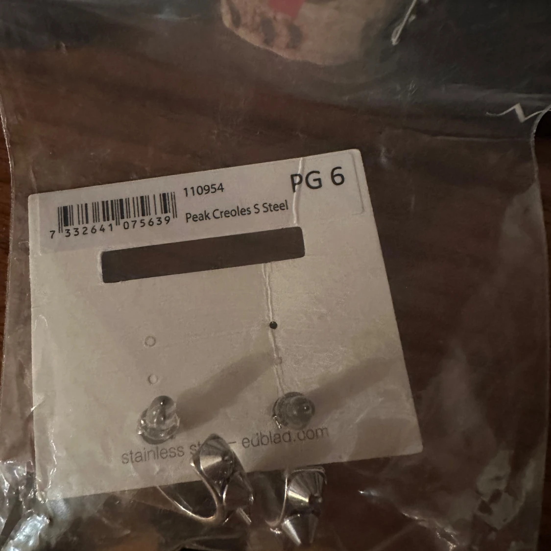 Silverfärgade örhängen från Edblad - 1