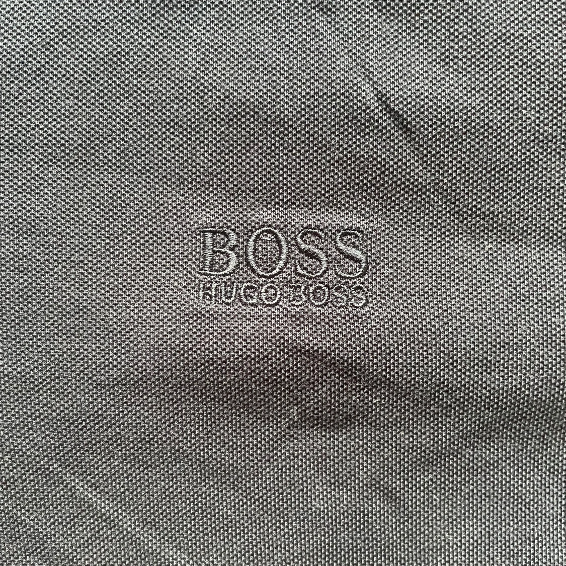 Svart pikétröja från Hugo Boss - 2