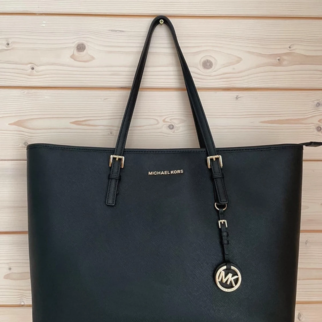 Svart axelväska från Michael Kors ce2 - 2