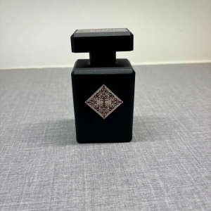 Parfymer Till Salu! - Säljer dessa parfymer till fint pris! 😁  Initio AA ~ 70 ml / 90 ml - 1900 kr   Acqua Di Parma Arancia Di Capri ~ 115 ml / 150 ml - 600 kr  Zoologist Seahorse ~ 55/60 ml - 1550 kr   Zoologist Cow ~ 55/60 ml - 1600 kr   PDM Pegasus ~ 90/125 ml - 1850 kr  Theodoros Kalotinis Caramel Brownie ~ Provtestad bara 1/2 sprut / 50 ml - 500 kr  Theodoros Kalotinis Bubblegum Factory ~ Provtestad bara 1/2 sprut / 50 ml - 500 kr   Theodoros Kalotinis Aegan Salt & Citrus ~ 47 / 50 ml - 450 kr  Lorenzo Pazzaglia