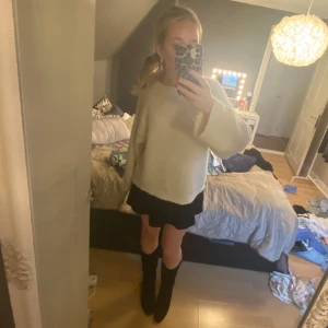 Svart kjol - Endast använd en gång 💗