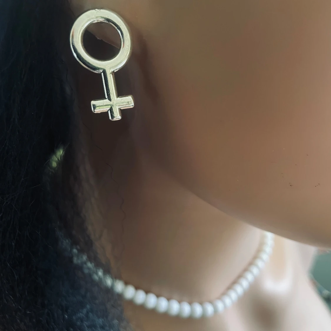 Made by prisförslag- 1 st örhänge