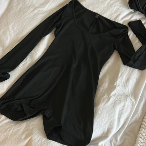 Jumpsuit - Skitsnygg juimpsuit från shein. Storlek S