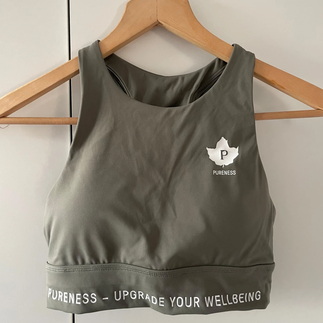 Grå sporttopp från Pureness - 90