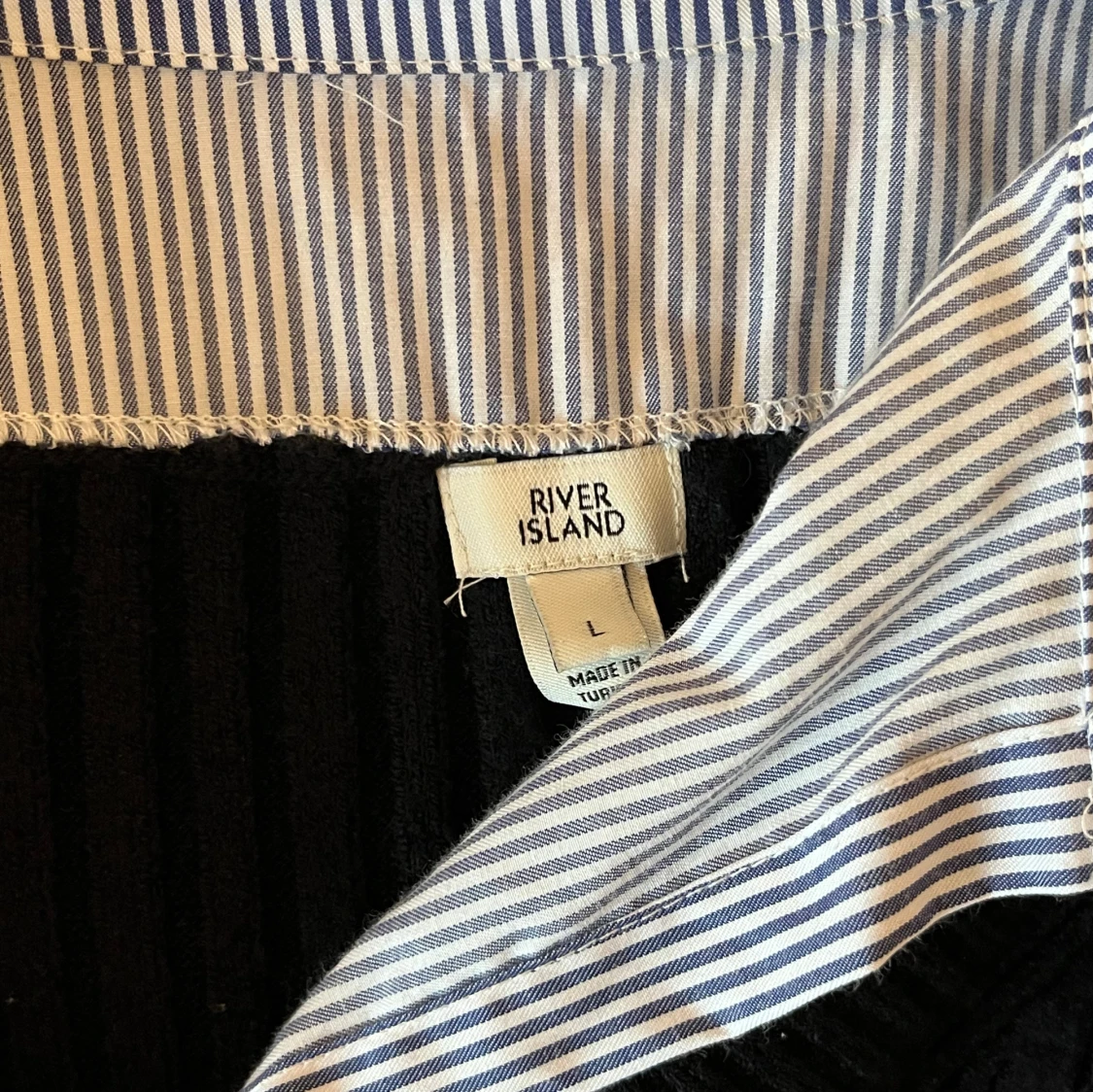 Svart stickad väst från River Island - 92