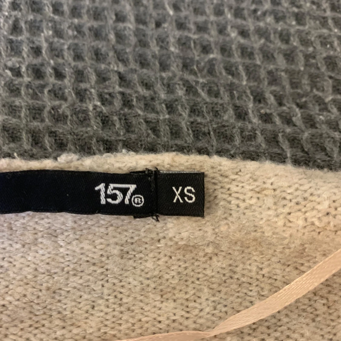 Stickad tröja  - 91