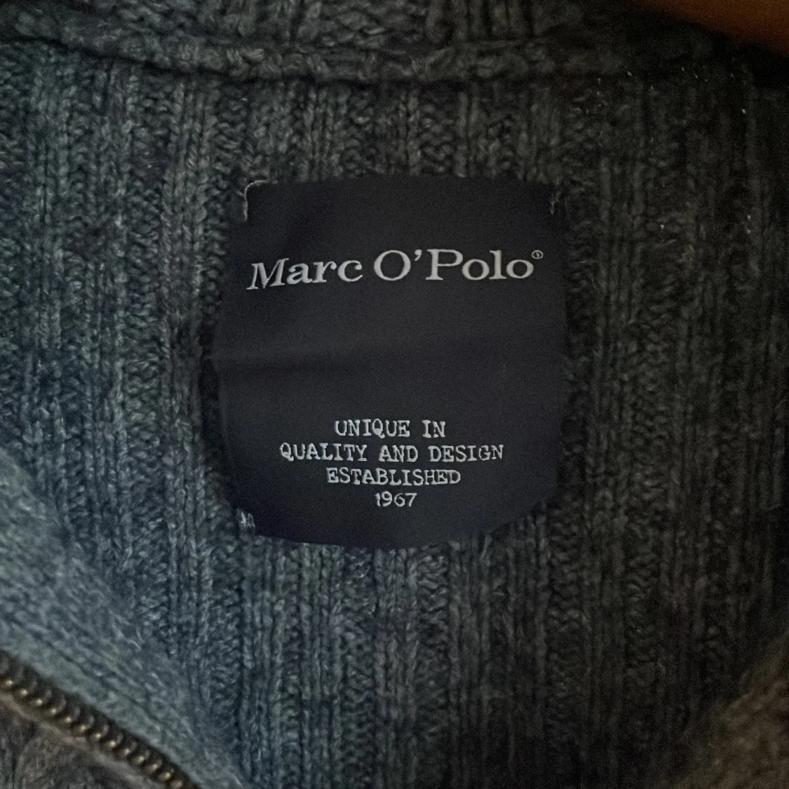 Grå stickad kofta från Marc O'Polo - 91