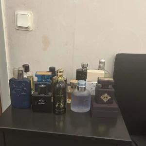  parfymer - Säljer mina parfymer Chanel de bleu Side effect Dolce gabbana light blue intense PDM Layton Tom ford Neroli portofino Azzaro most wanted Tom ford Vetiver Prada L’homme intense Mancera cedrat boise Mancera tonka cola Montale arabians tonka Maison francis kurkdjian Grand soir edp Giardini di toscana bianco latte  Skriv i PM för mer info