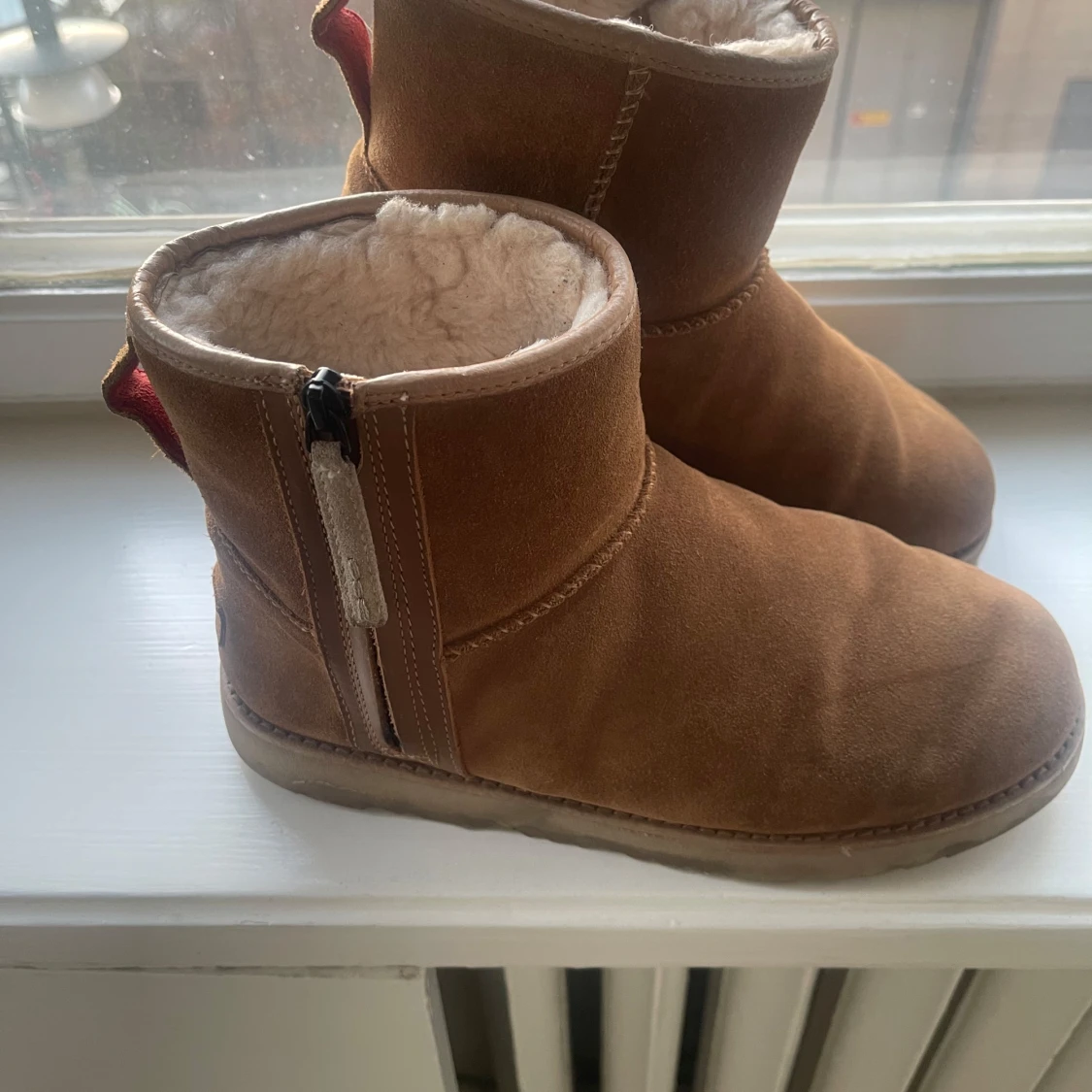 Bruna UGG boots med dragkedja - 90
