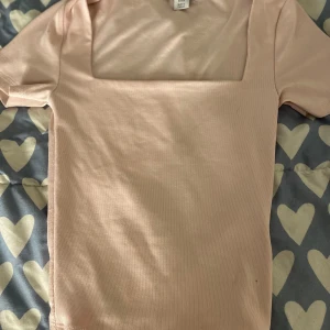 Tröja - Har använt 3-4 gånger är lite för stor på mig💕