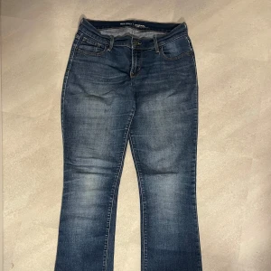 Low waist vintage US jeans - Size 2 (not true to size fits me perfectly -in size M/us6 OG price: 120$