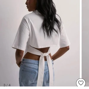 Nelly topp - Slutsåld Nelly tröja! Använt 3 gånger, ny skick. Säljer pga använder inte 