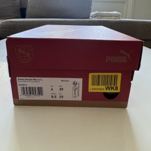Puma SMASH - Sneakers - white - Oanvänd, i original emballage/förpackning. Original pris 599kr. Kvitto finns.