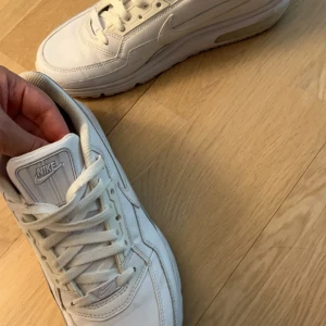 Nike Airmax - Bra skick. Strl 42.4