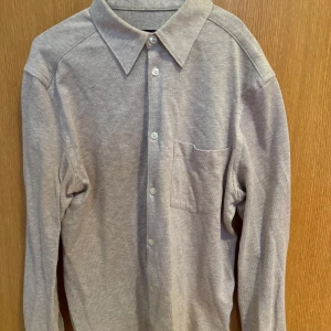 Skjorta overshirt - En superfin och skön J.lindeberg skjorta som även fungerar som overshirt, 10/10 skick