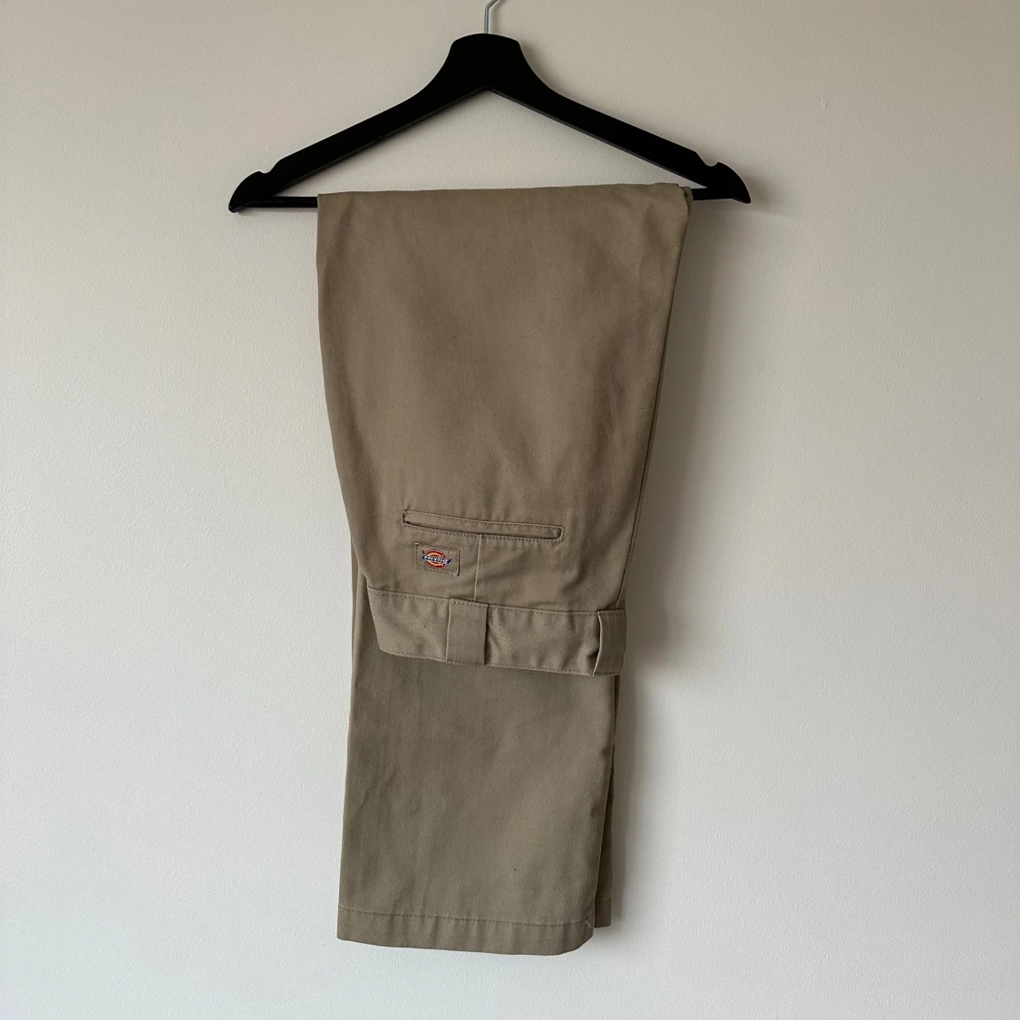 Biege Dickies byxor W/29