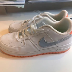 Nike herr skor  - Nike herr skor använda knappt 4. gånget