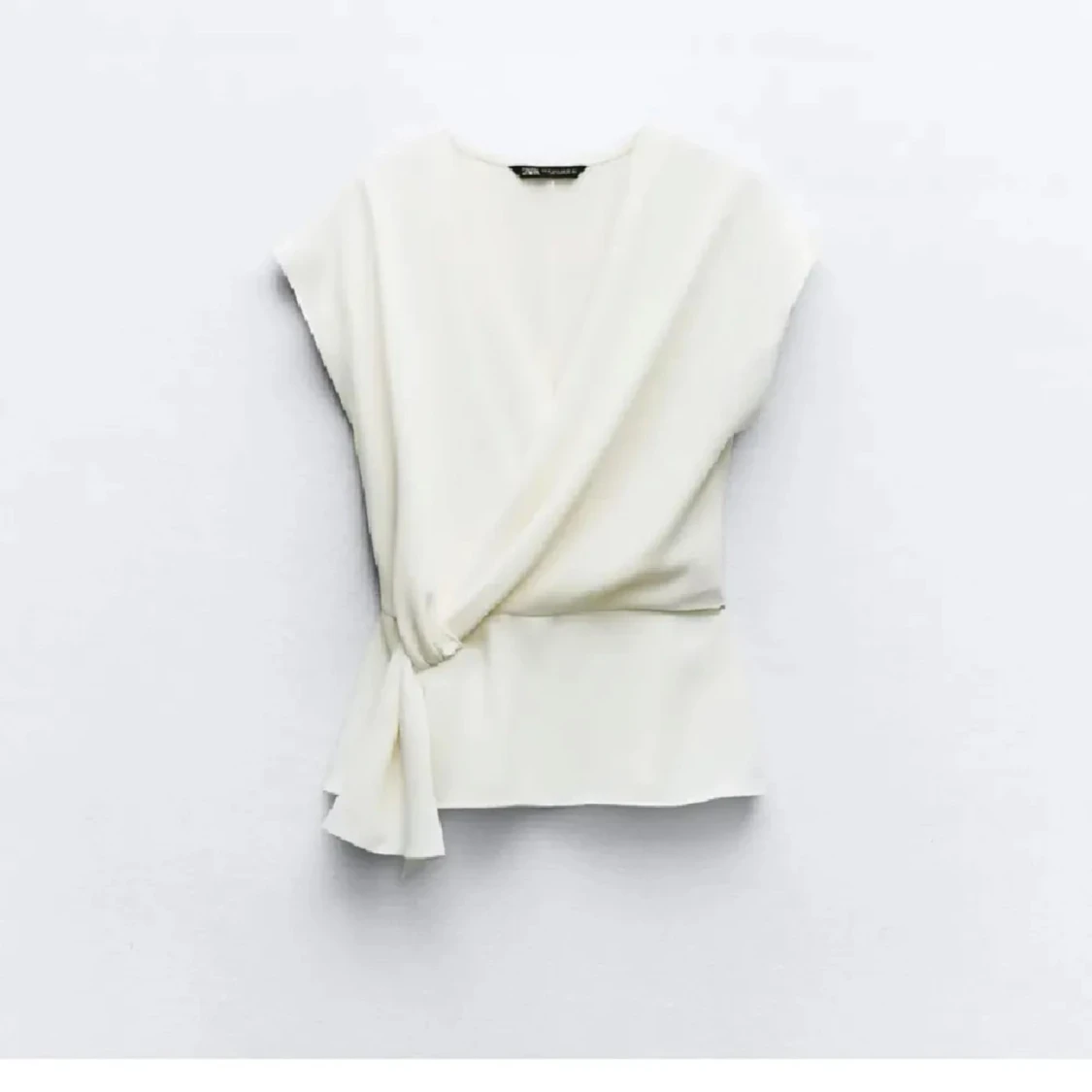 Vit omlottopp från Zara