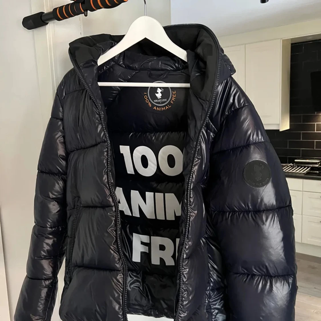 Svart pufferjacka från Save the Duck