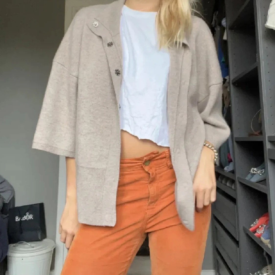 Beige soft goat kofta med trekvartsärm - 90