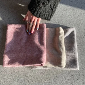 BUFF i rosa, beige och grå - Säljer buffar från mitt gamla uf företag!! Har två grå och två rosa först till kvarn!