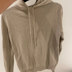 Soft goat hoodie - Säljer min soft goat tröja, den är i bra skick 