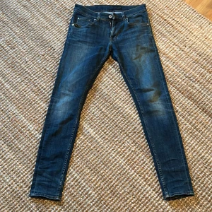 Tiger jeans  - Tiger jeans i slim passform. Storlek 30/30. Sparsamt använda. 