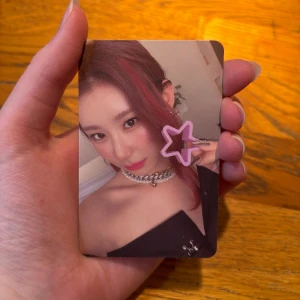 Chaeryeong Photocard  - Itzy- Crazy In Love Album