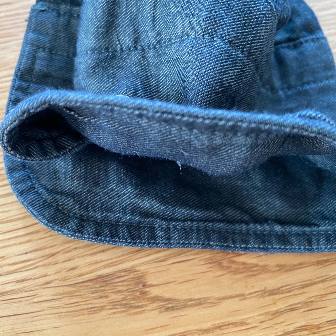 Mörkgrön halvlinne skjorta i strl 37 från J.Lindeberg - 92