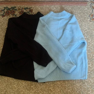Stickade tröjor  - Xs på båda  Jätteskön och ha Har använt den bara en gång 