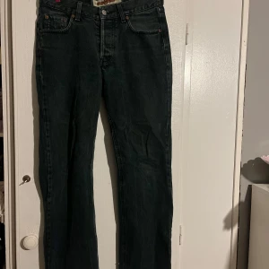 Crocker Jeans - Jätte snygga crocker jeans! Skicka meddelande för bättre bilder!💞Lite mindre i storleken än vad det står skulle jag säga!